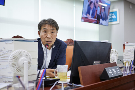 경기국제공항 흔드는 정부 태양광 정책...경기도의회 "행정 대응 실패"