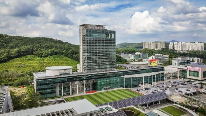 [기획] 멈춘 신호가 아닌 살아있는 신호...용인 AI 스마트 횡단보도의 진화