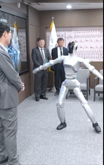 [기획] 정명근 시장이 던진 질문 “화성의 미래는?”…AI·로봇이 여는 새로운 도시의 가능성